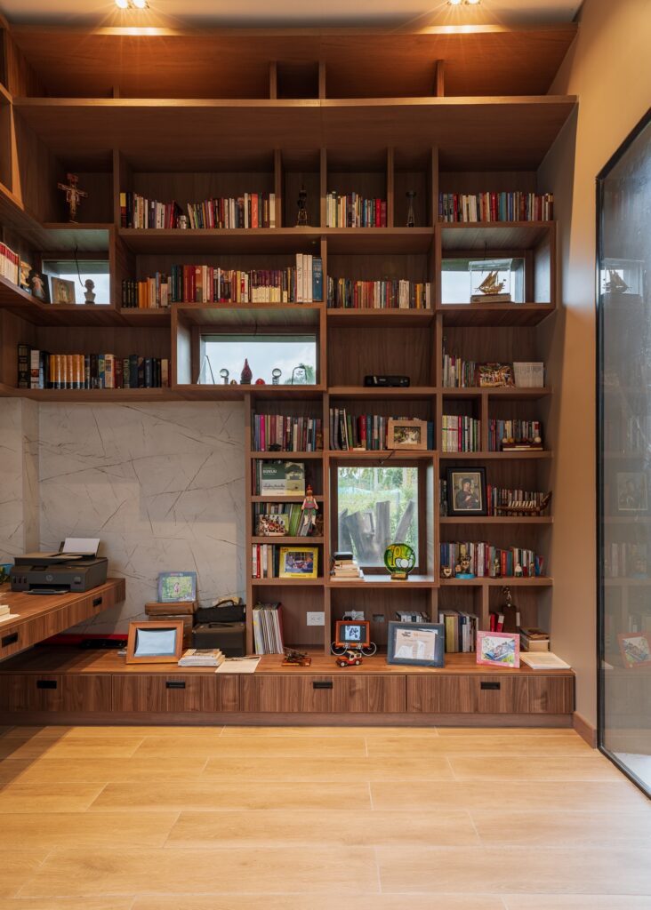 Biblioteca interior en proyecto Posada Eslava de CSARMIENTO