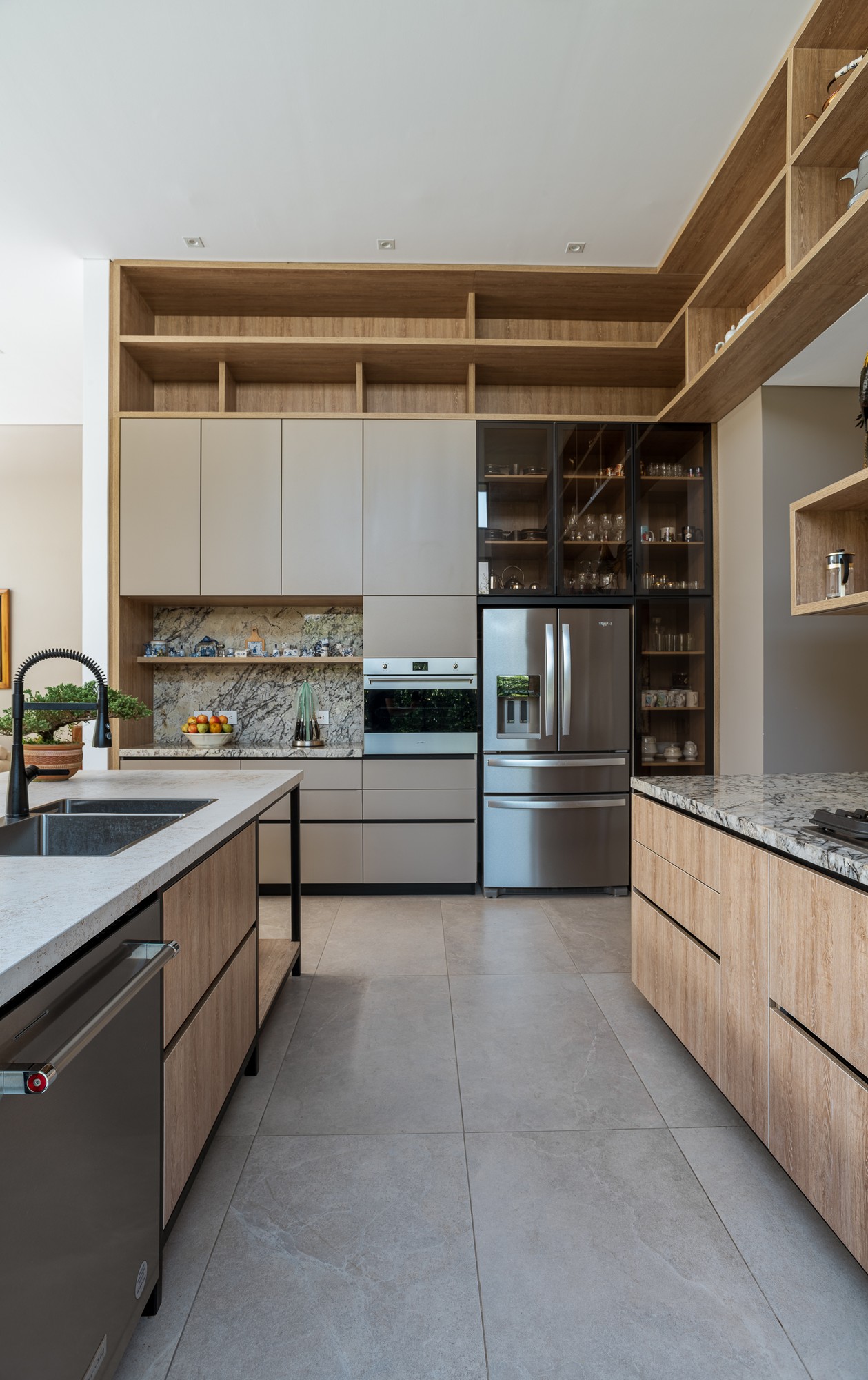 Cocina lineal en proyecto Posada Eslava de CSARMIENTO