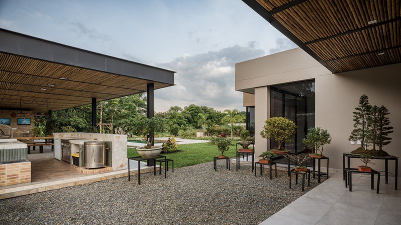 Jardín exterior en proyecto Posada Eslava de CSARMIENTO